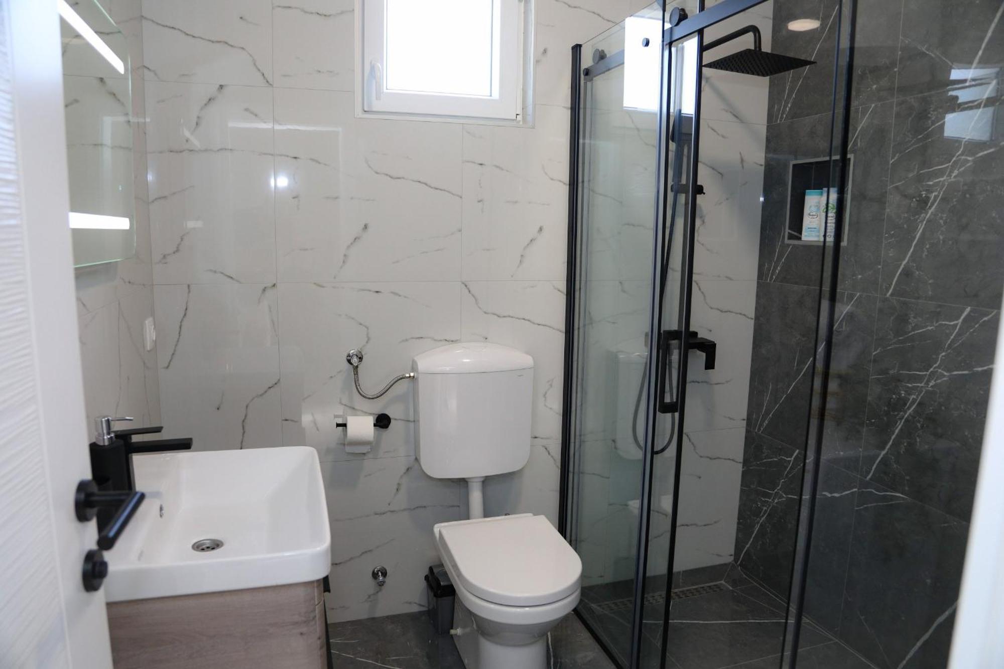 Apartman Keman Mostar Luaran gambar